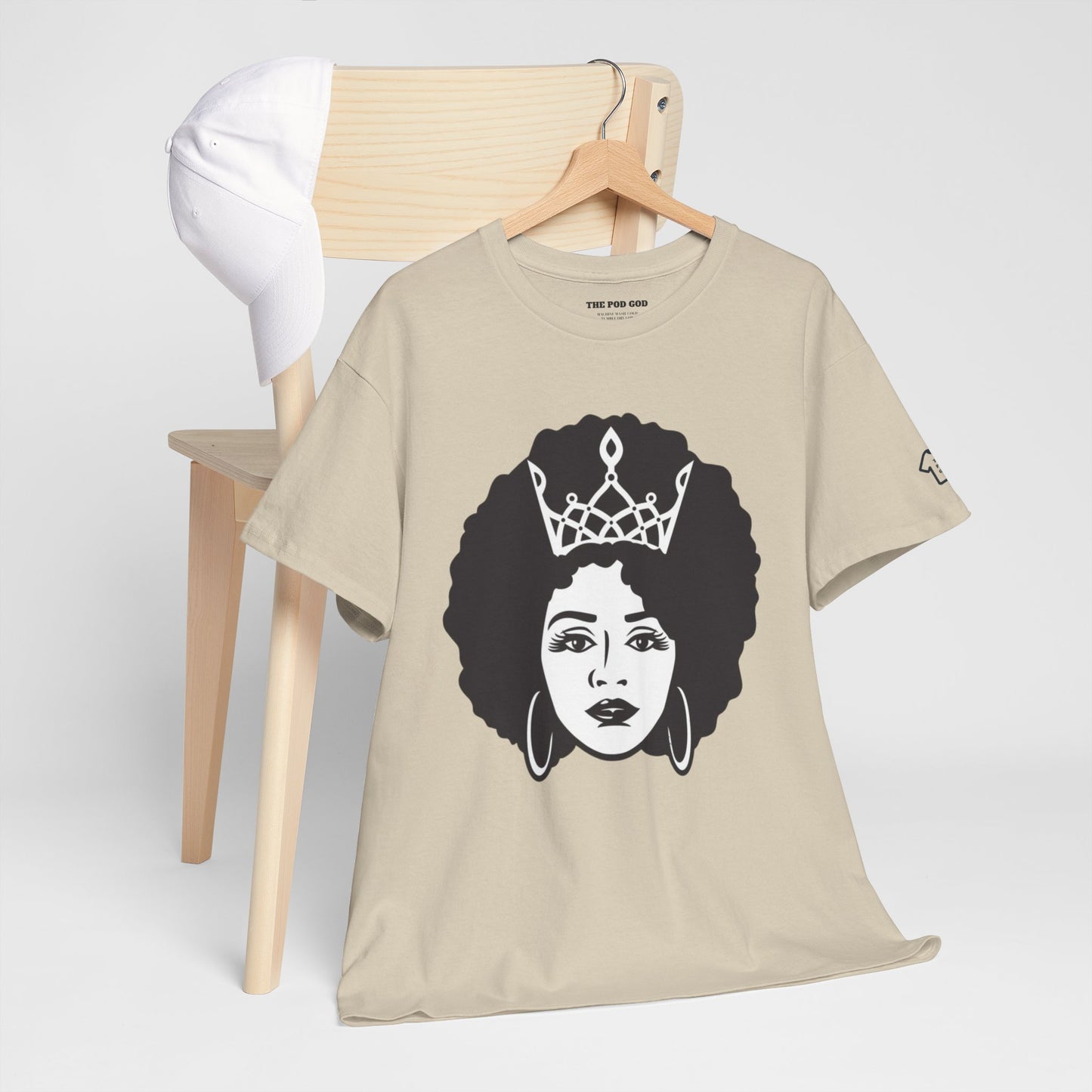 GIVING QUEEN ENERGY T-Shirt
