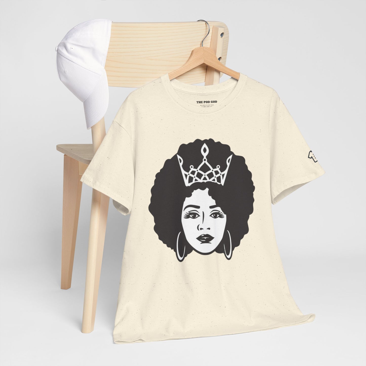 GIVING QUEEN ENERGY T-Shirt