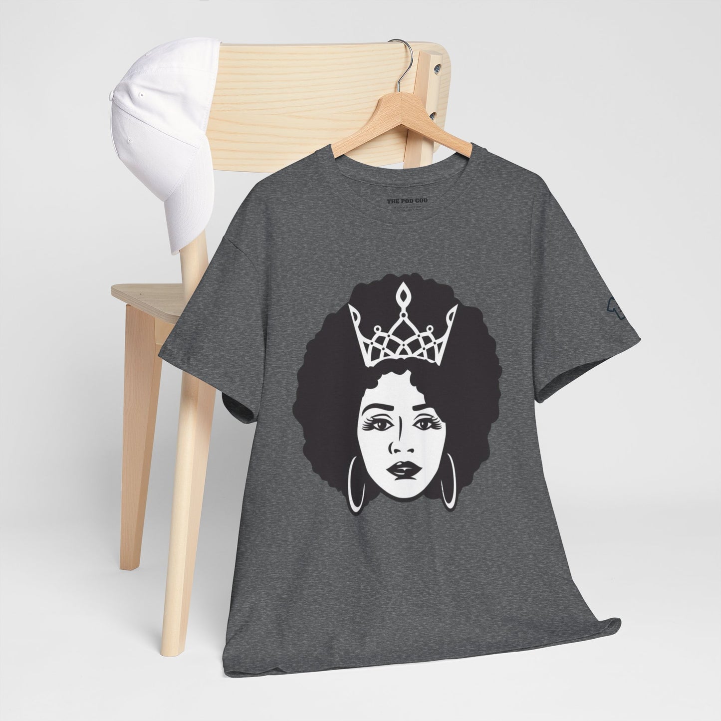 GIVING QUEEN ENERGY T-Shirt