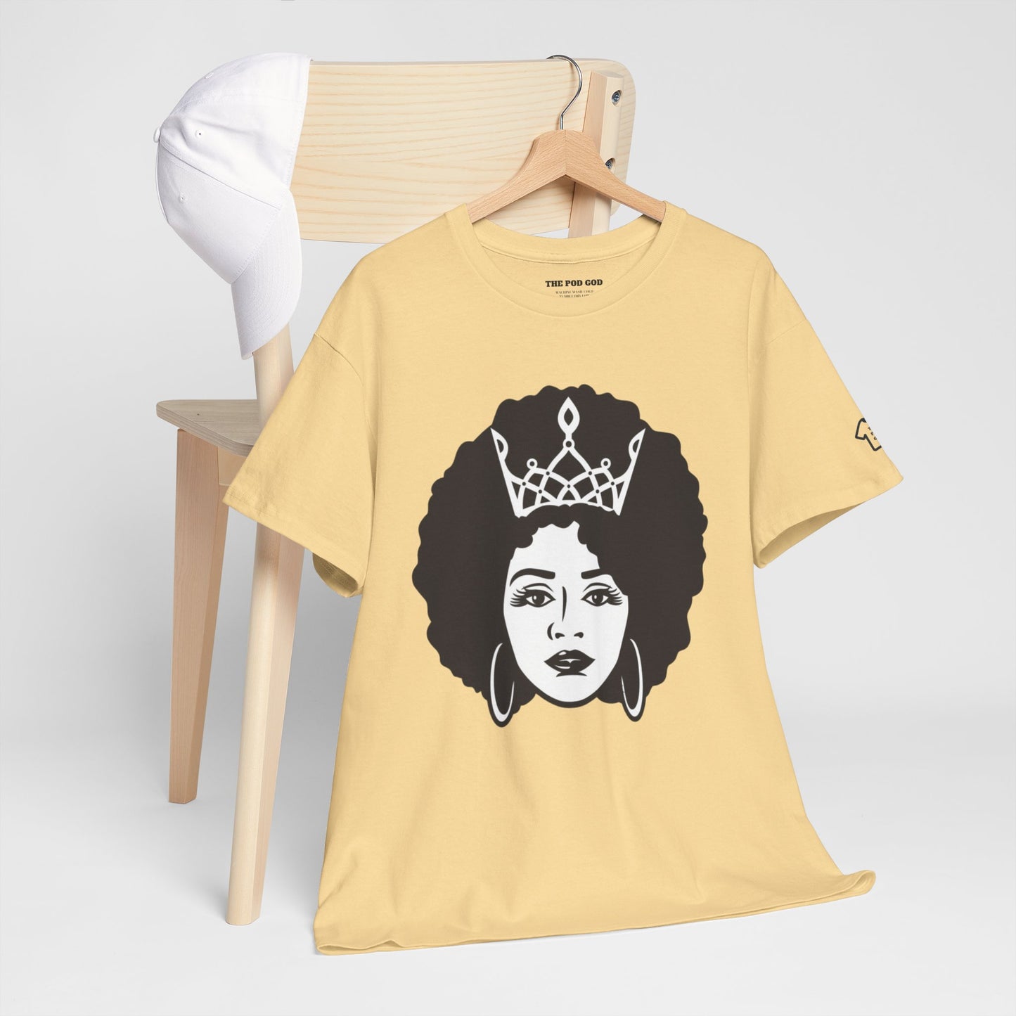 GIVING QUEEN ENERGY T-Shirt